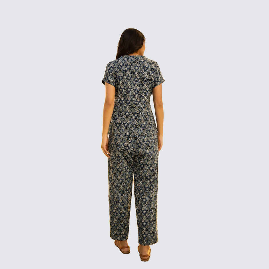 Sanskrutihomes Women's Printed Pure Cotton Night Suit | Navy Blue - XL