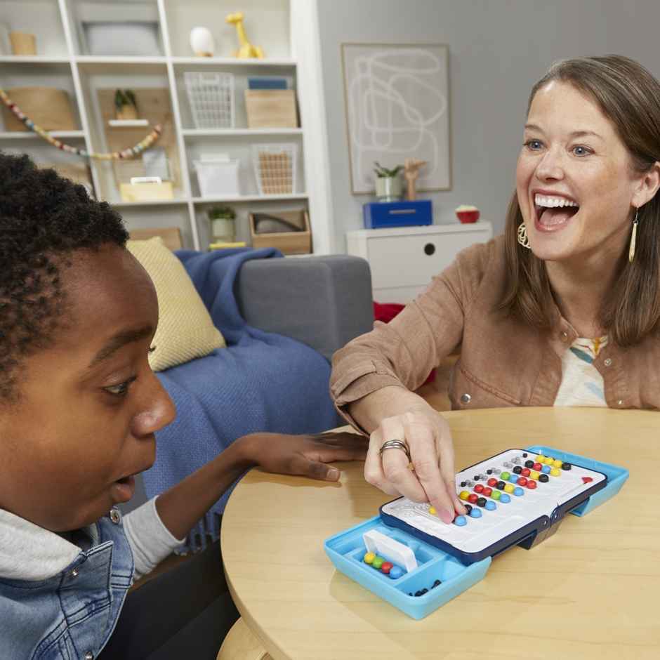 Hasbro Mastermind Refresh Board Game