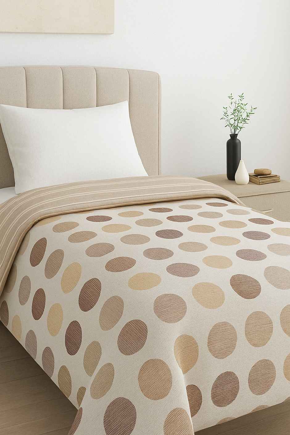 Dream Living Luxury Single Bed Comforter | Beige - 60 x 90 in