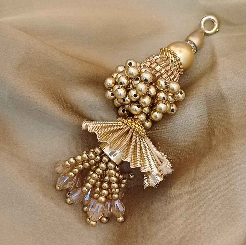 Long Moti Drop Gold Lumba Rakhi | Elegant Design | Gullak