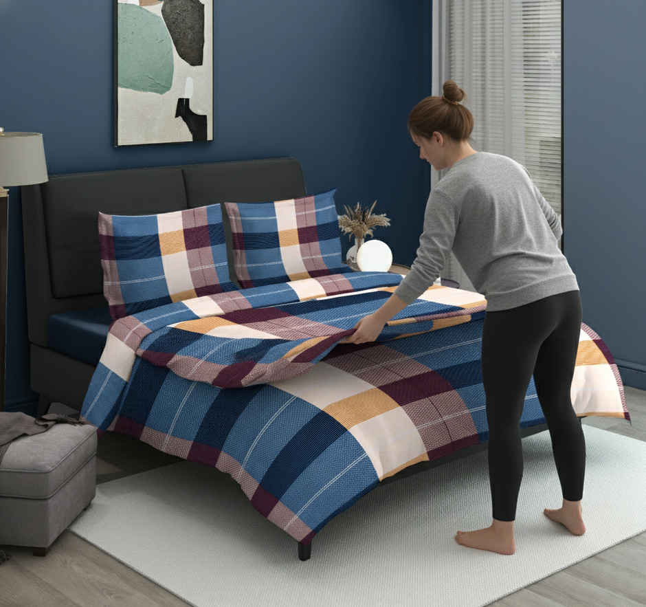 Dream Living 135 GSM Double Bedsheet Set |220 x 250 cm| With 2 Pillow Covers