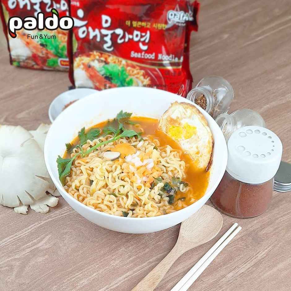 Paldo Korean Seafood Spicy Korean Noodles Non Veg
