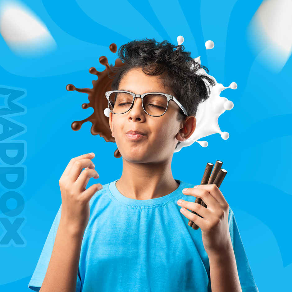 Maddox Swirlicious Cookie Cream Wafer Rolls