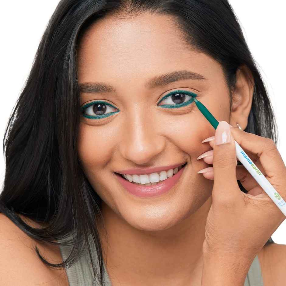 Mamaearth Long Stay Colored Kajal - Forest Green