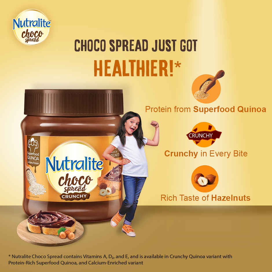 Nutralite Choco Spread Crunchy With Protein-Rich Quinoa Premium Chocolate & Real Hazelnuts - 275 G (275g) & Strawberry (1pc) Combo