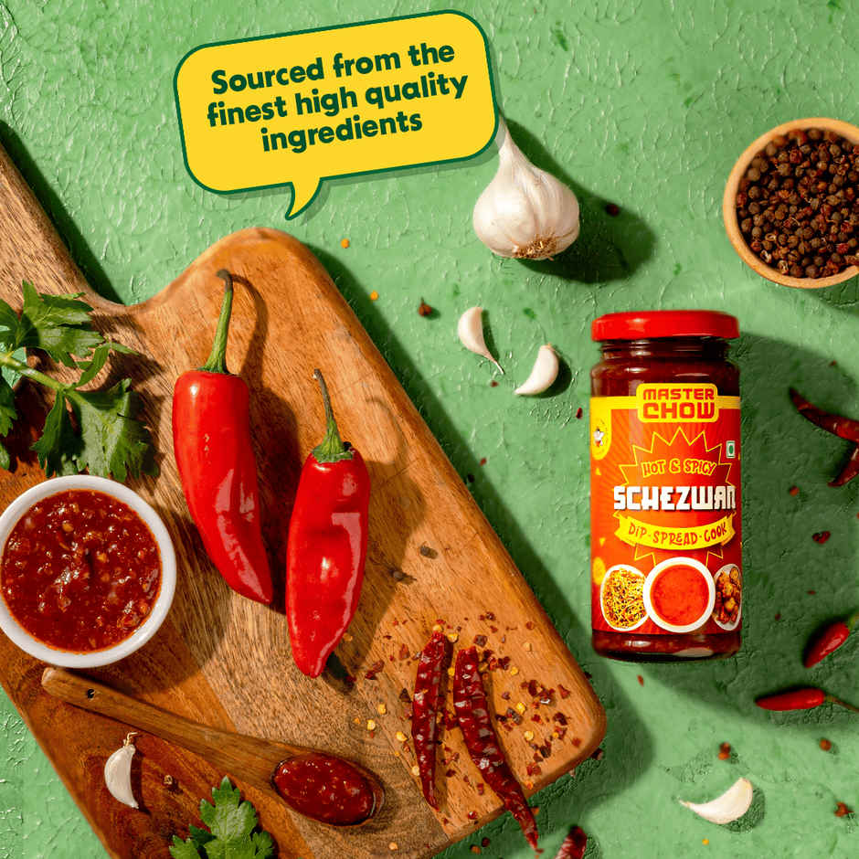 Masterchow Schzewan Chutney(250gms) & Lay'S India'S Magic Masala Potato Chips(157gms) Combo