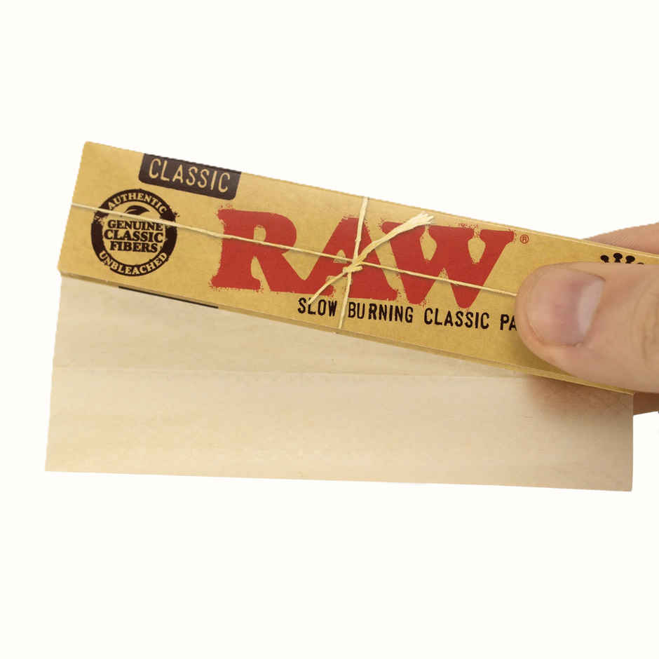 Raw Classic Rolling Paper King Size Slim - 32 Leaves/Pack