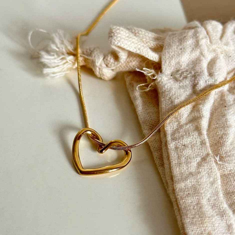 Estailo Fashion Blind Date heart Necklace | N0000191 | Gold