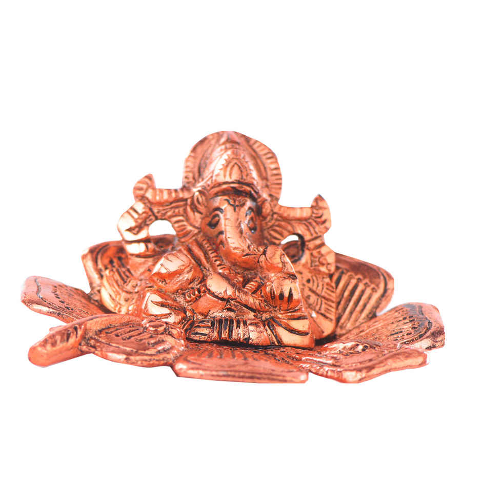 Ganesh Ji Idol on Flower in Gold Polish | Devnidhi