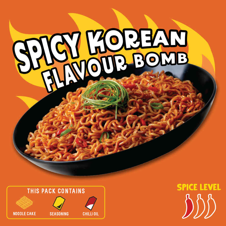 Korean Masterchow Korean Chow Korean Chicken Non Veg(310gms) & Masterchow Spicy Sichuan Chilli Oil(170gms) Combo
