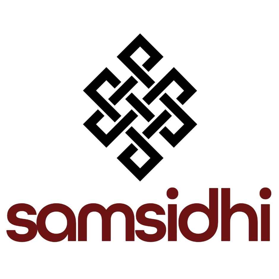 Traditional Marigold Flower Design with Green Leaf Toran For Door | Multicolour | Samsidhi