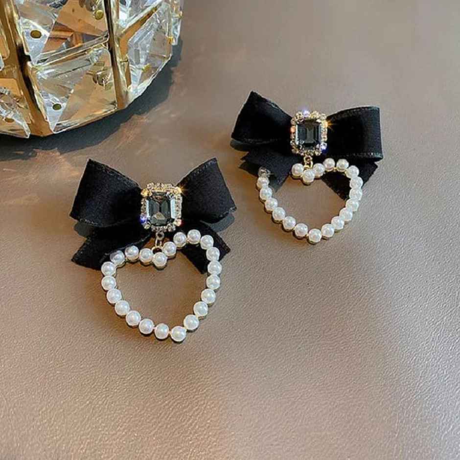 Estailo Fashion Bling Blogger Bow Earrings | E0000044 | Black