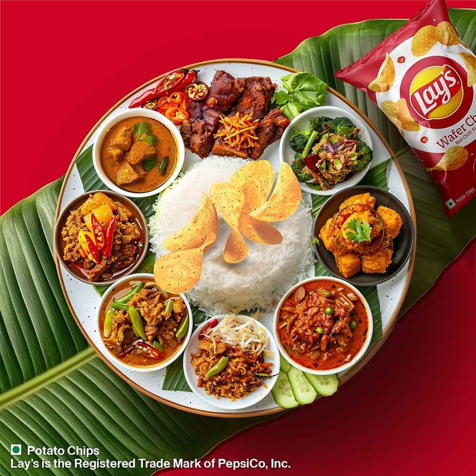 Lay's Wafer Chips Red Chilli | Spicy & Crispy