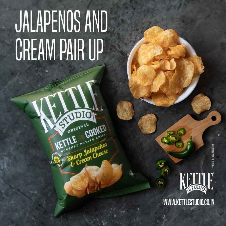 Kettle Studio Sharp Jalapenos & Cream Cheese Potato Chips