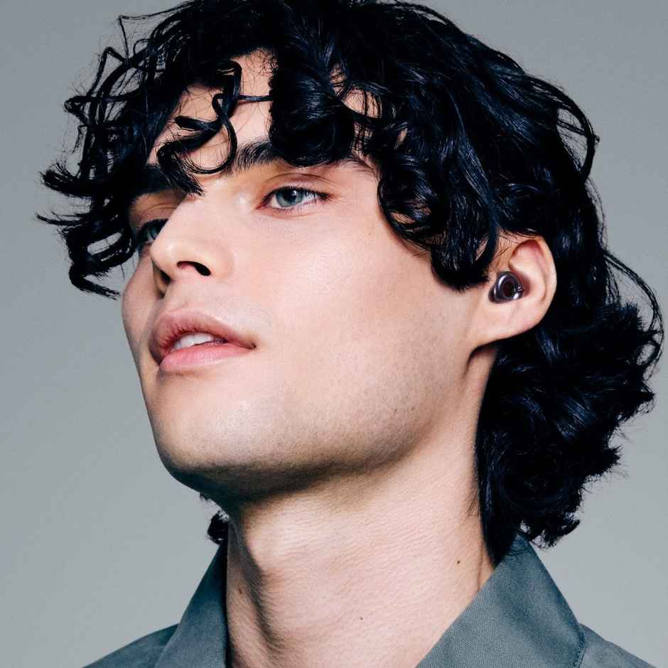 Loop Switch Ear Plugs | Black