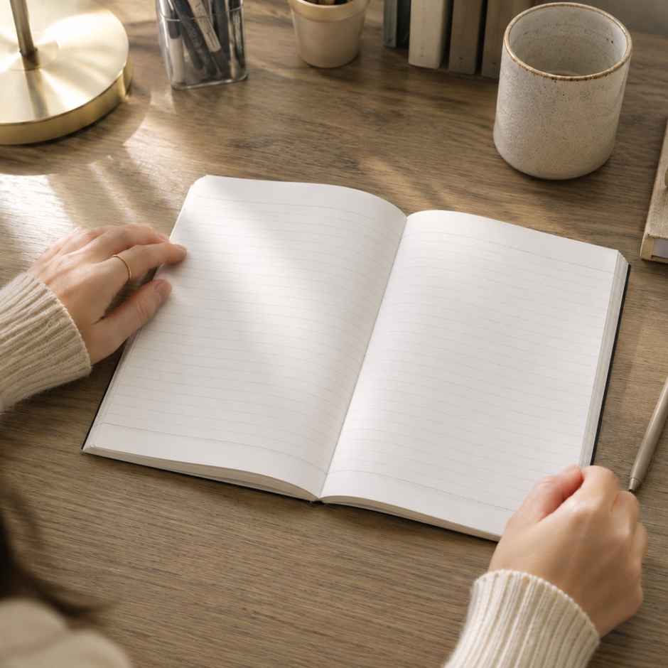 Nakabayashi Yu-Sari Notebook | Ruled