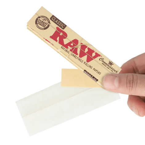 Raw Classic Connoisseur Rolling Paper with Tips King Size Slim - 32+32 Leaves/Pack