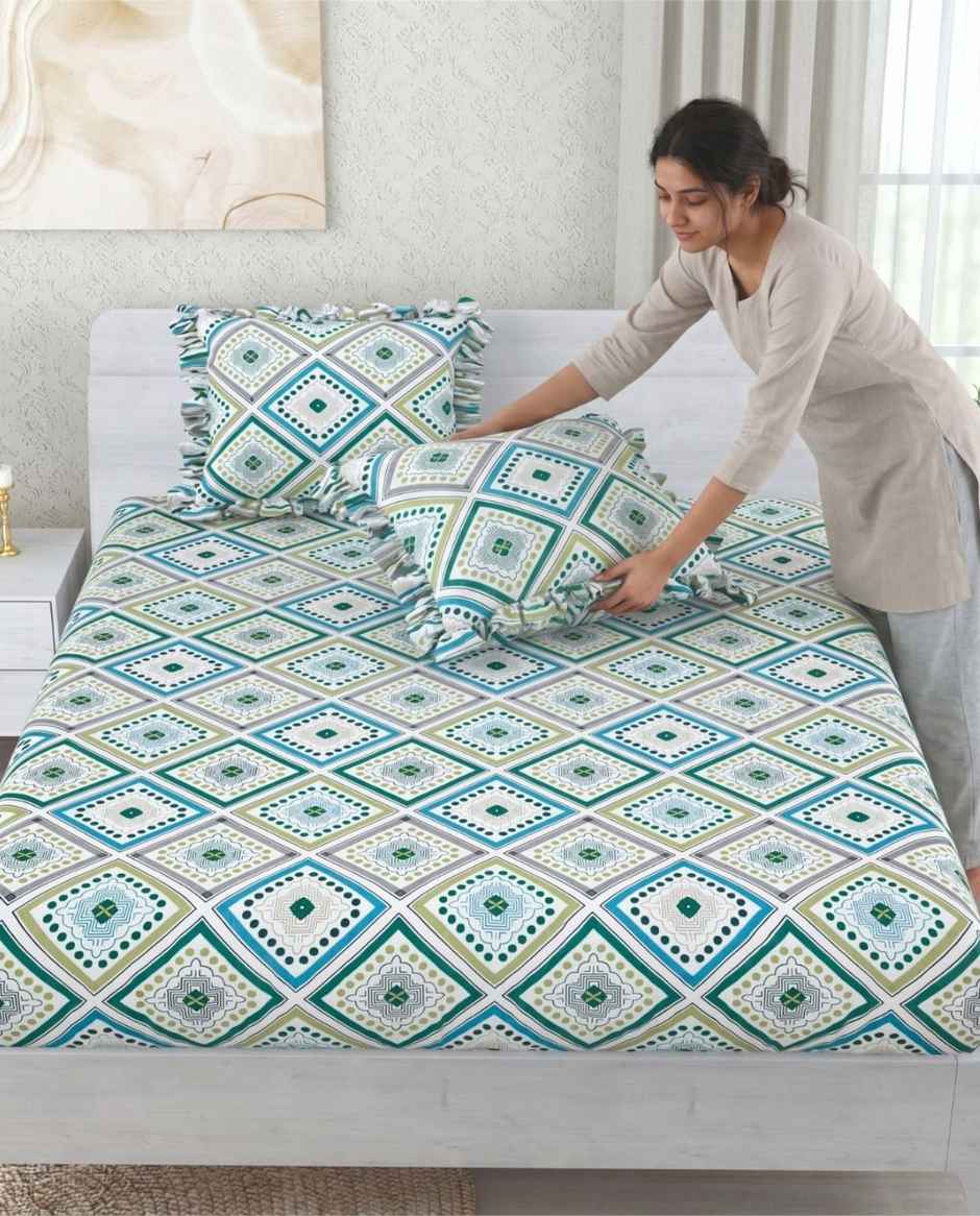 DREAM WEAVERZ Elastic Fitted Double Bedsheet with 2 Frill Pillow Covers | Cotton Blend | Green