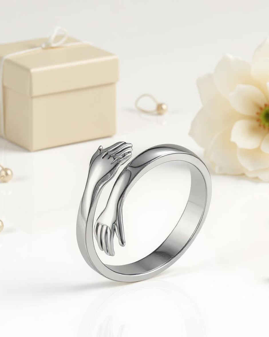 Mad Over Print Hug Ring