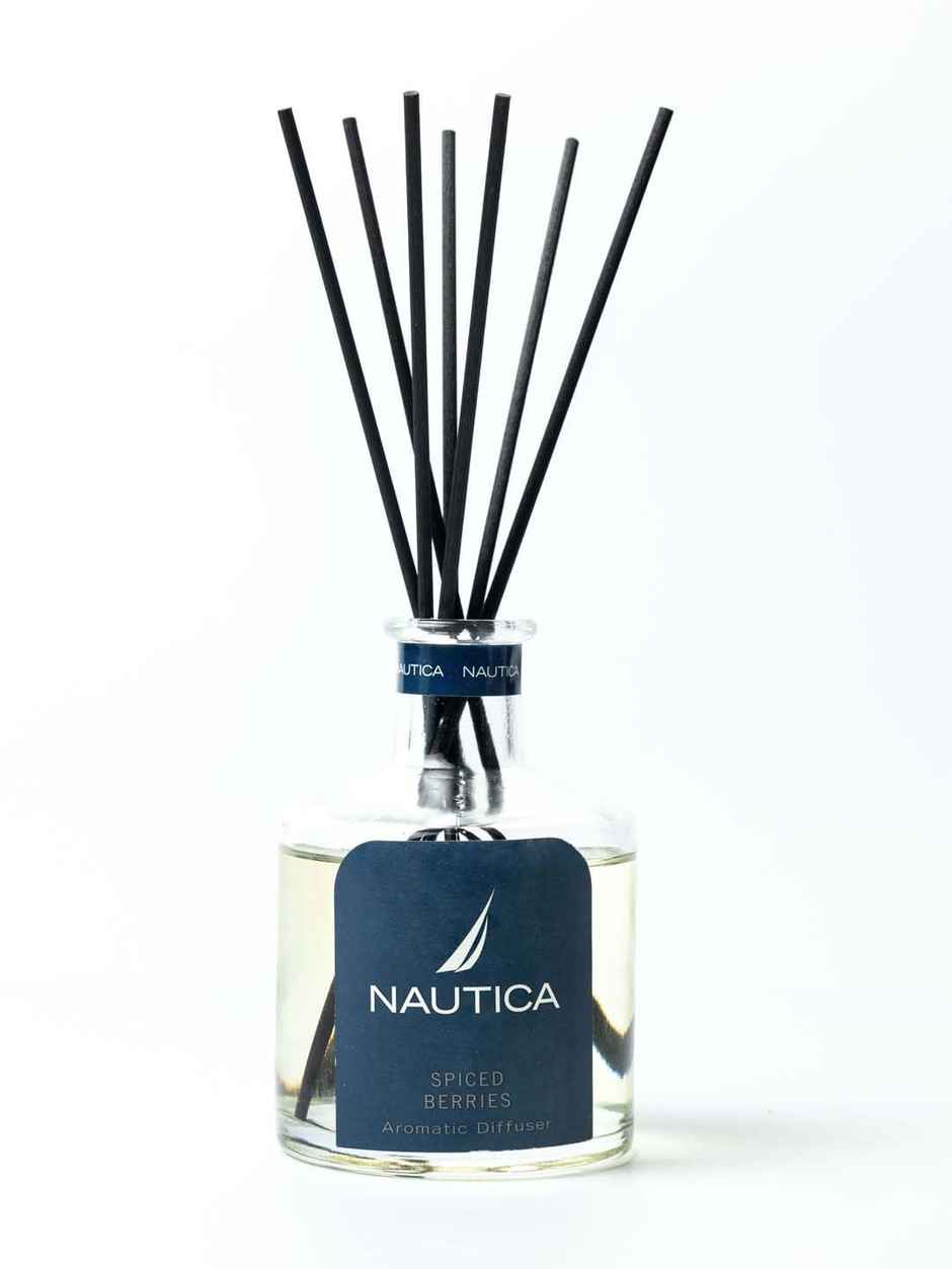 Nautica 100% Natural Aroma Oil Diffuser Set With 7 Reeds 1Pc 150 ml Size Frankincense Patchouli