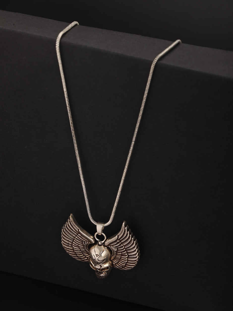 Priyaasi Bold by Priyaasi Skull got Wings Silver-Plated Pendant Chain for Men