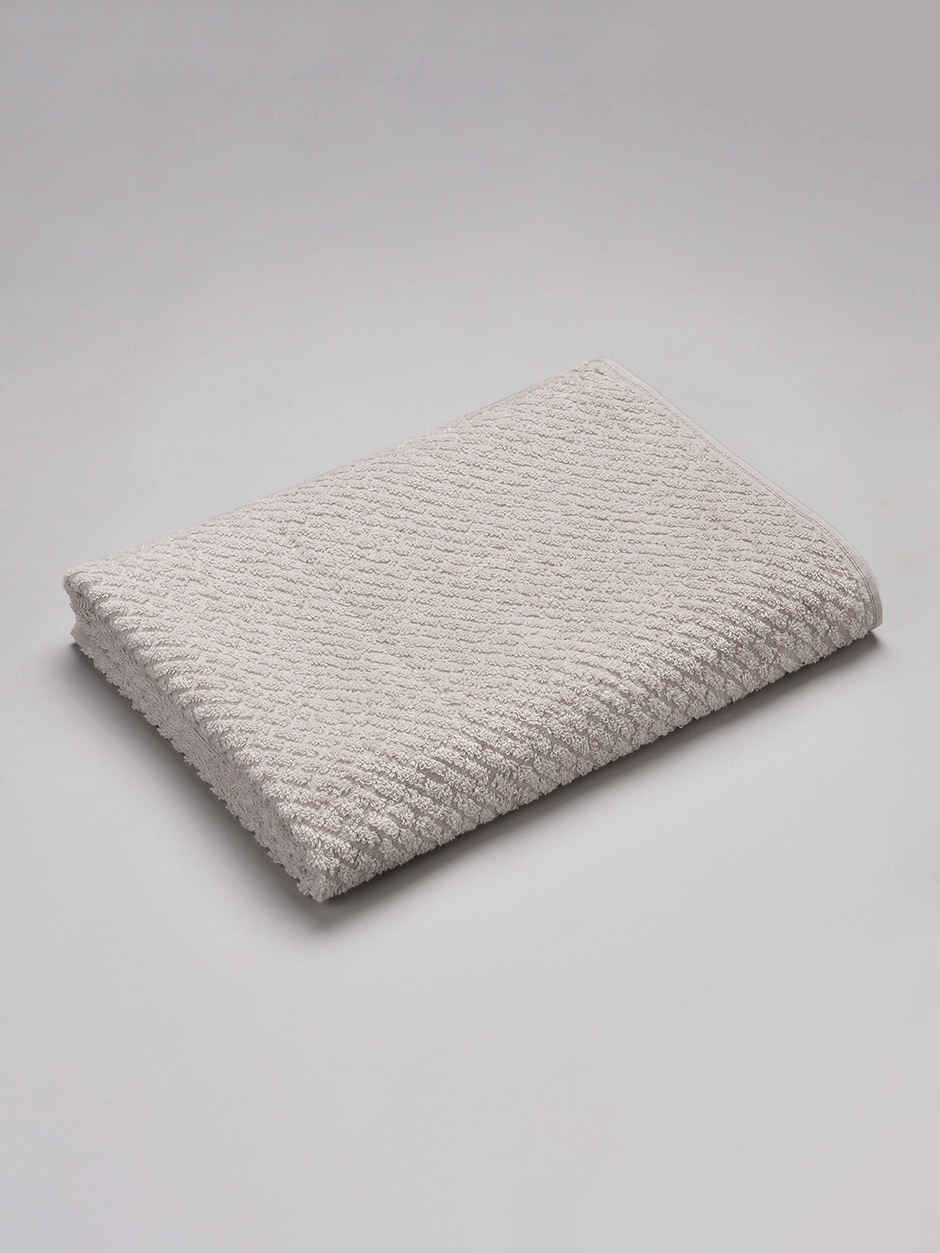 Spaces 100% Cotton High Absorbent Light Grey Bath Towel For Men And Women