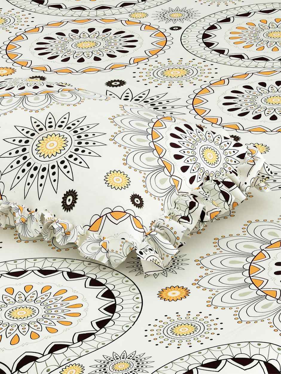 DREAM WEAVERZ Elastic Fitted Double Bedsheet | 2 Frill Pillow Covers | Polycotton | Cream Yellow