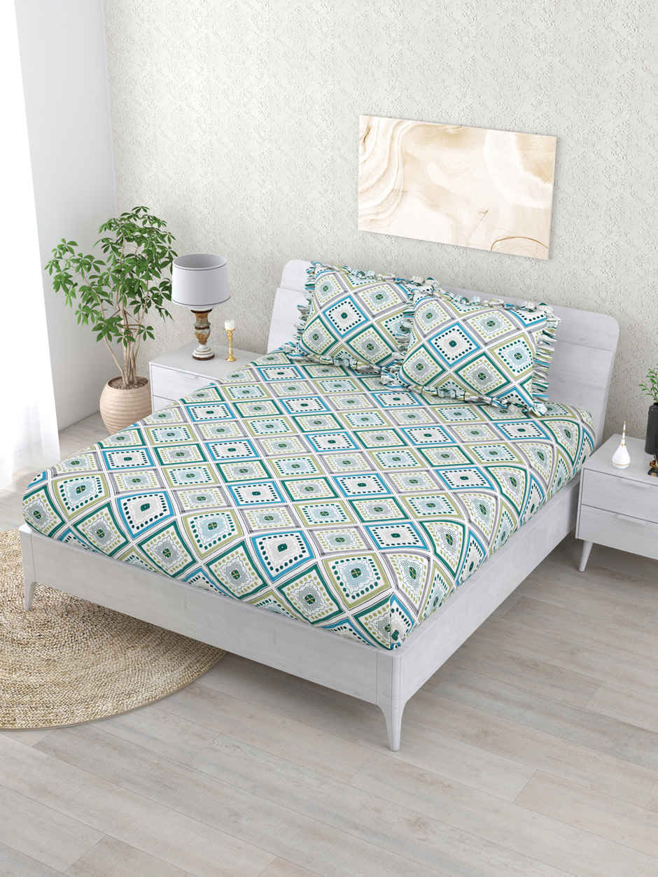 DREAM WEAVERZ Elastic Fitted Double Bedsheet | 2 Frill Pillow Covers | Polycotton | Green