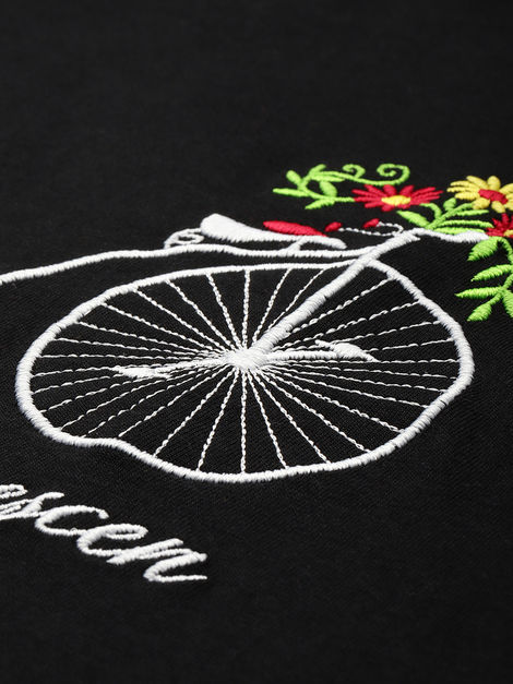 Dillinger Women's Boxy Regular Embroidery Crew Neck T-shirt | Black - M