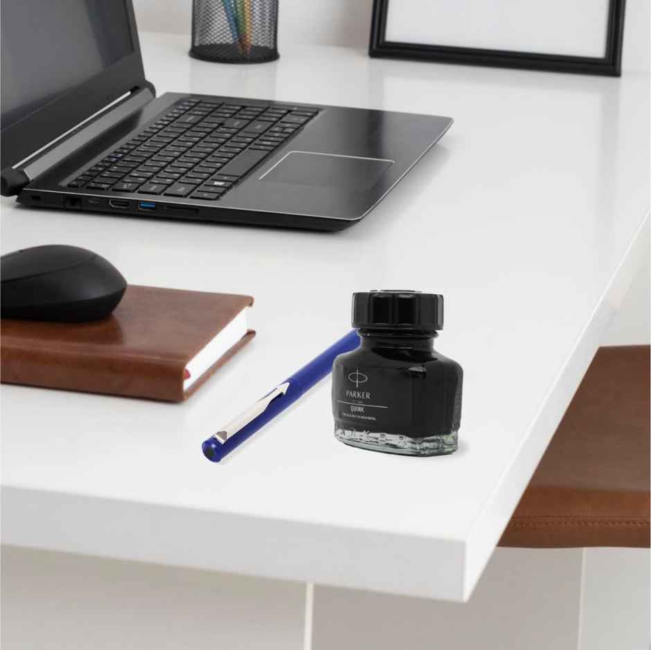 Parker Quink Ink Bottle | Black Ink - 30ml | Quick-Drying | Suitable for All Parker Fountain Pens