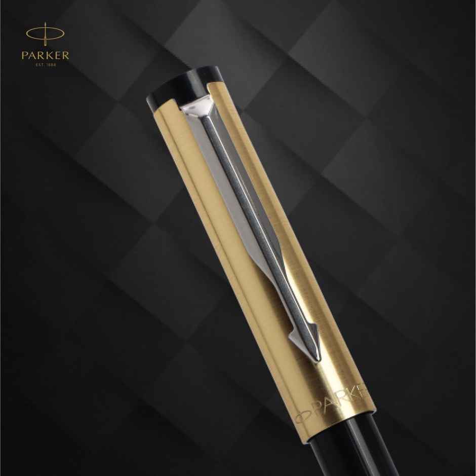 Parker Beta Premium Gold Trim Fountain Pen | Gold Finish Cap With 1 Ink Cartridge Ink Color - Blue