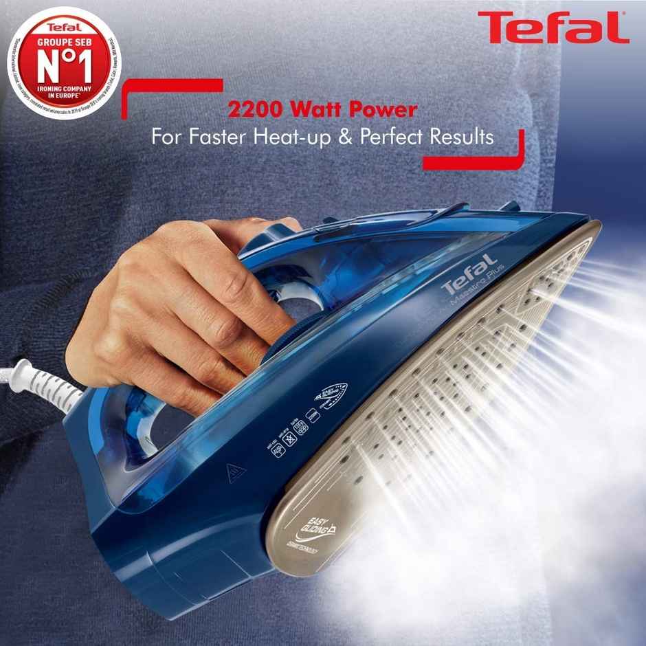 Tefal Maestro Plus Steam Iron 2200 W, Extra-Large Ceramic Soleplate, 270 ml Tank
