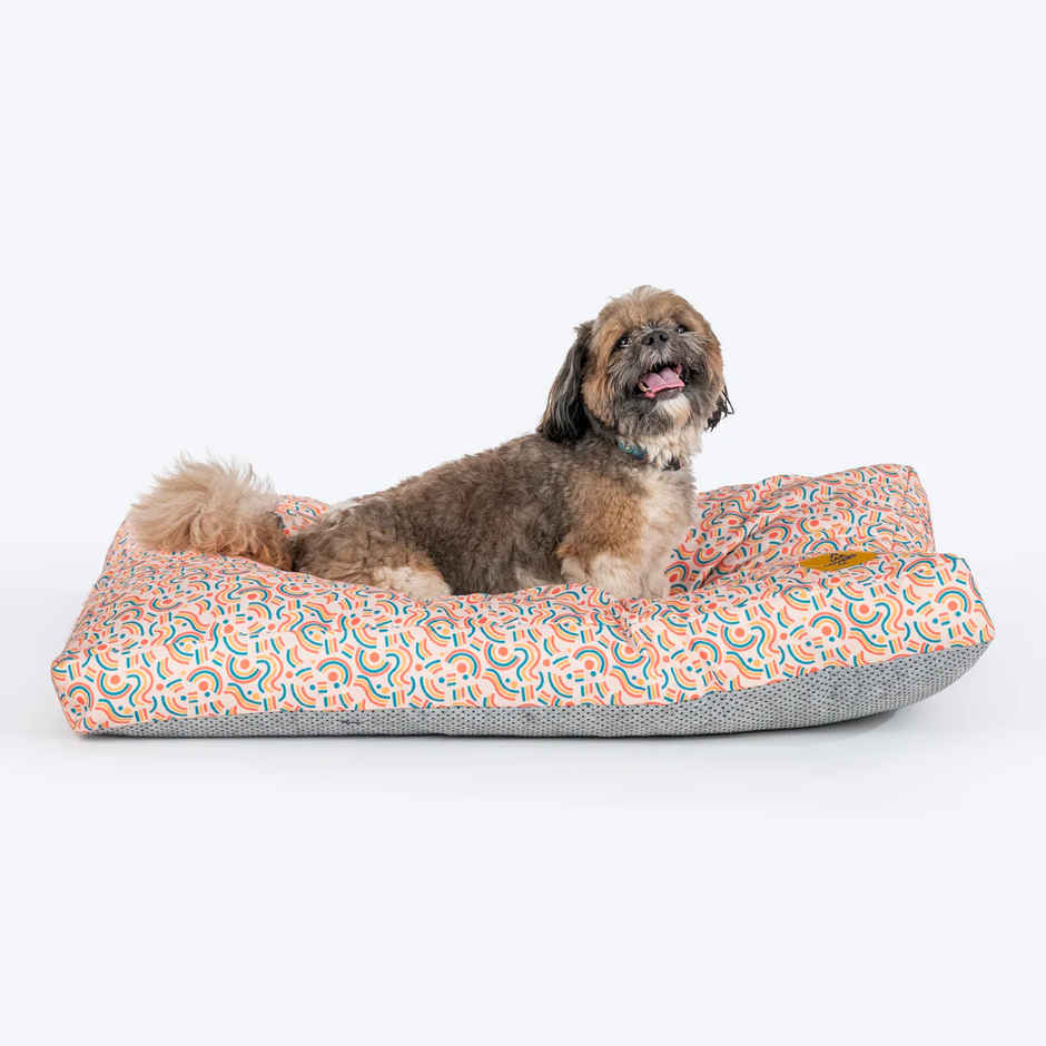 Tlc By Huft - Abstract Doodle Flat Haven Dog Bed - Beige - L