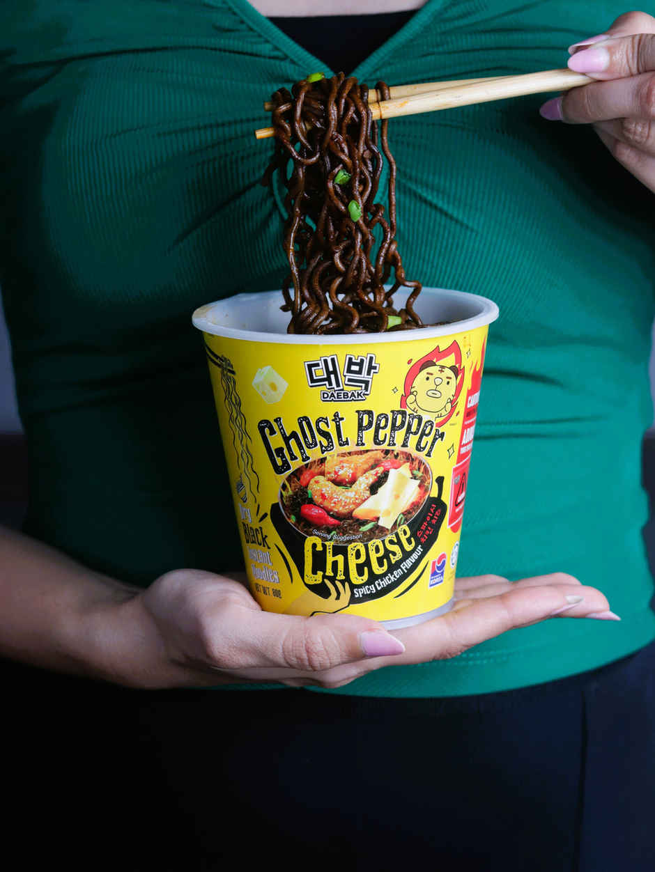 Daebak Korean Ghost Pepper Cheese Spicy Chicken Flavour Dry Black Instant Noodles Cup Non Veg