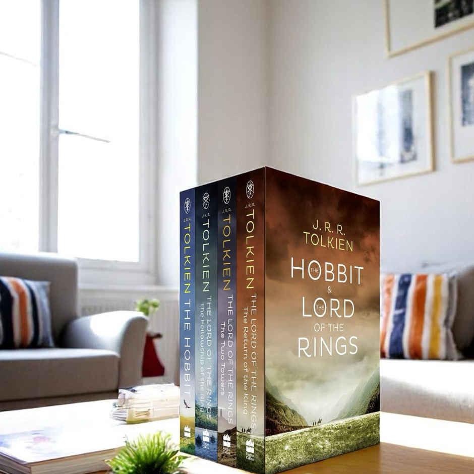 The Hobbit & The Lord Of The Rings Boxed Set [Paperback]