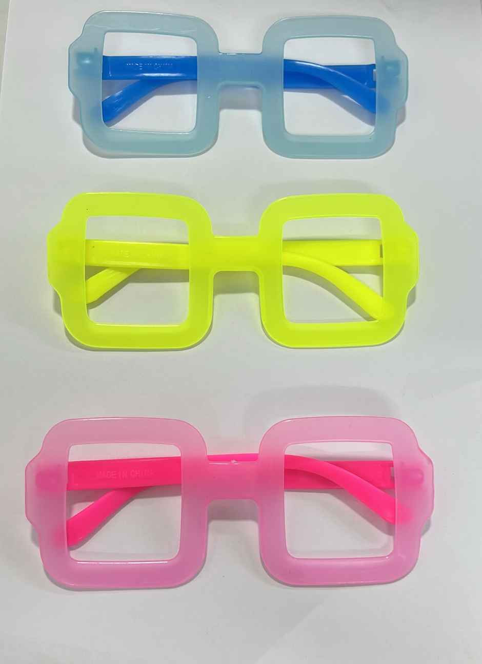 Water Toy Gun (1pc) & Holi Magic Water Balloon (3set) & Plastic Party Goggles (1pack) Combo