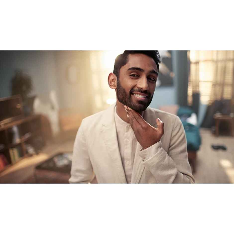 Philips Skin Friendly Beard Trimmer for Men with Lift & Trim Technology|10 Length Setting|BT3301/30