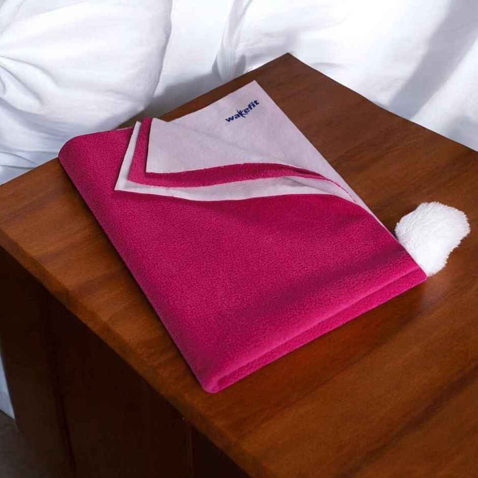 Wakefit Daffy Waterproof Dry Sheets (140 cm x100 cm)