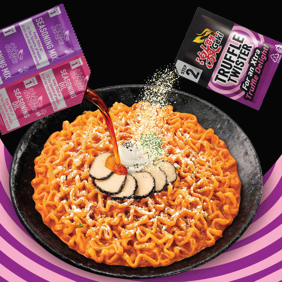 Nissin Geki Truffcarbo Korean Ramen Instant Noodles