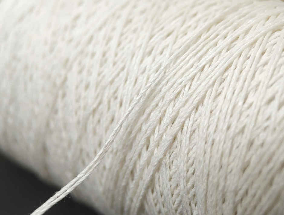 Kite Cotton White Thread | 800 Mtrs | Samsidhi