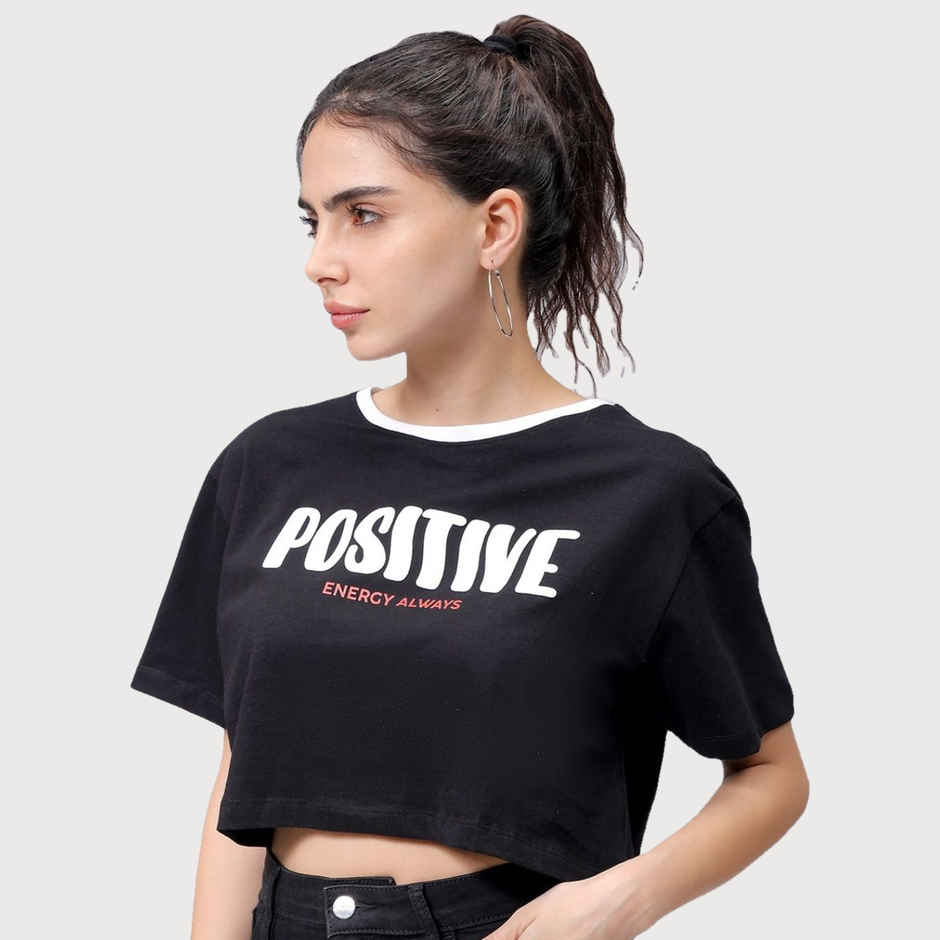 Freehand Women's Relaxed Graphic Casual Crew Neck T-shirt | 0424-Zfhcrtee2-02 | Black - M