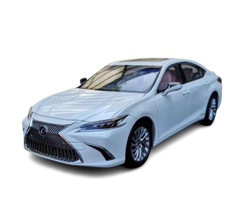MSZ Licensed 1:32 Lexus ES300h Die-cast Vehicle