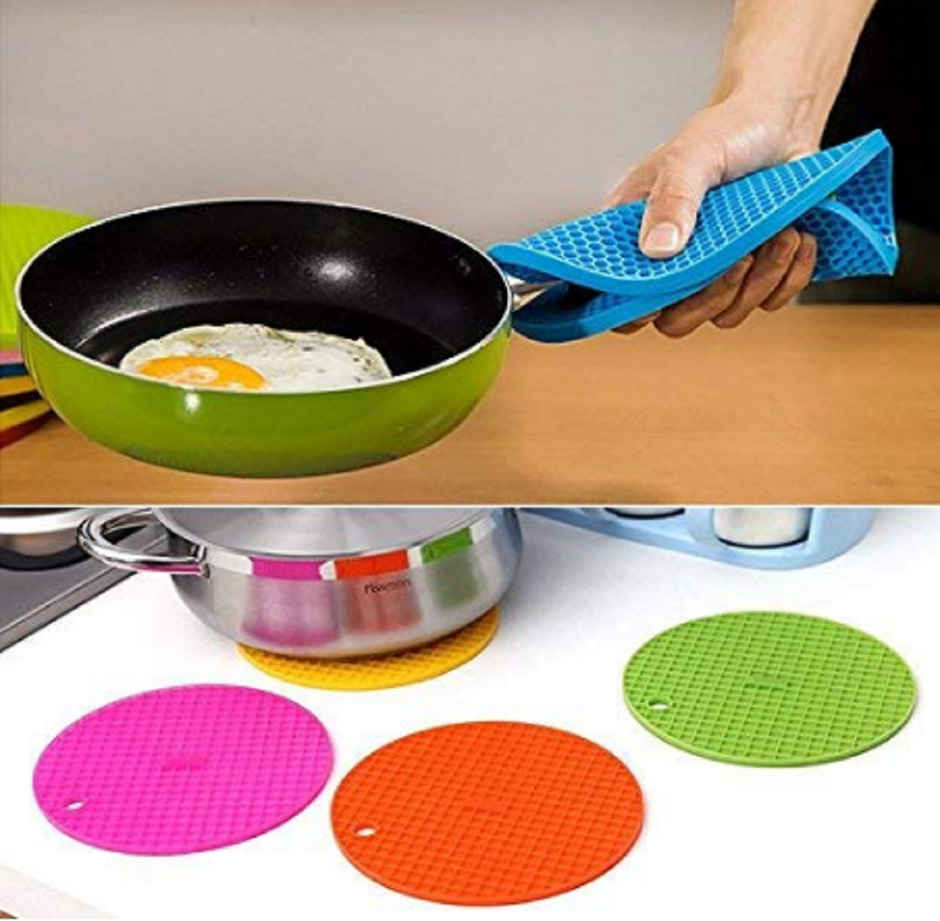 Soham Housewares Round Silicon Hotpot Coaster (Colour May Vary)