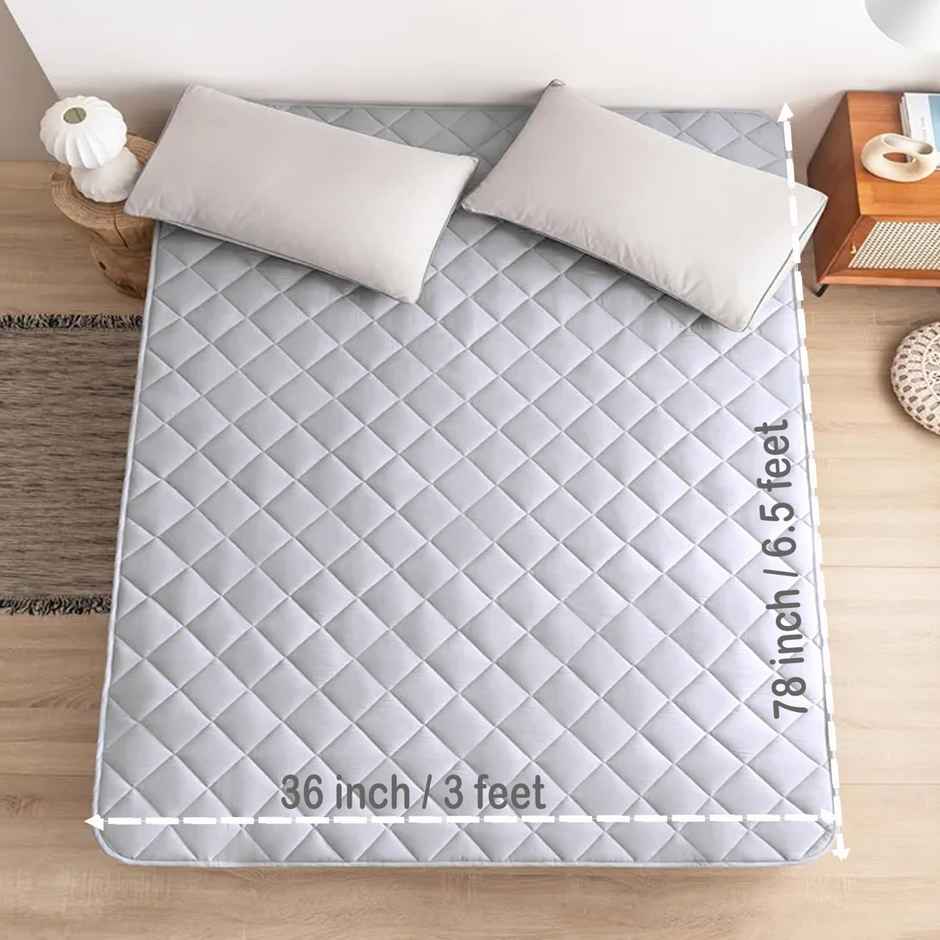 BAY6 White Quilted Microfiber Cotton 350 GSM Mattress Protector For Single Bed