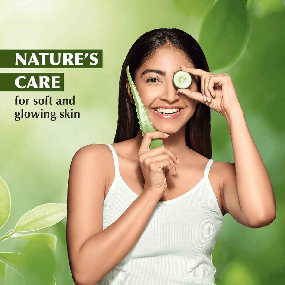 Everyuth Naturals Nourishing Aloe Vera & Cucumber Gel