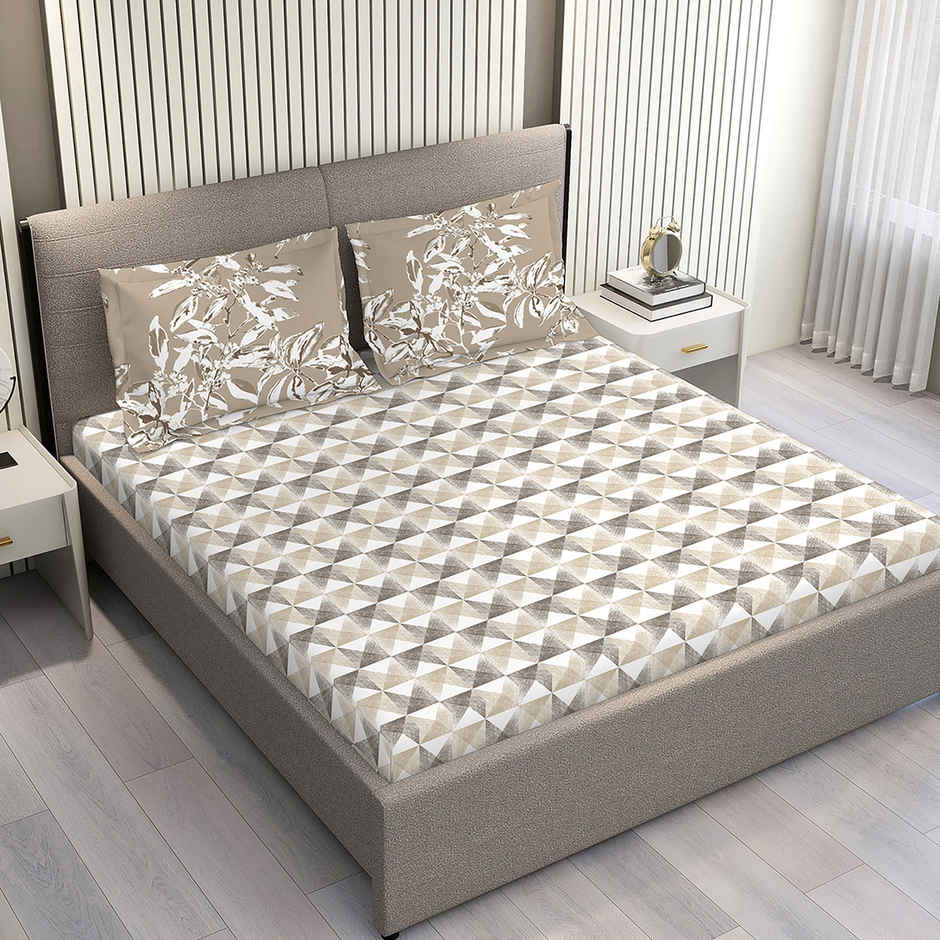 Layers Illumanating Homes 100% Cotton 150 TC Grey Double Bedsheet with 2 Pillow Covers