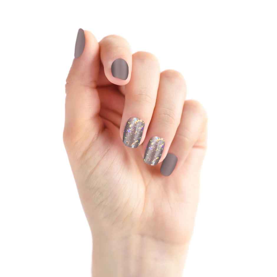 Renee Stick On Nails Dn 04| 24 Reusable Artificial Fake Nail Set