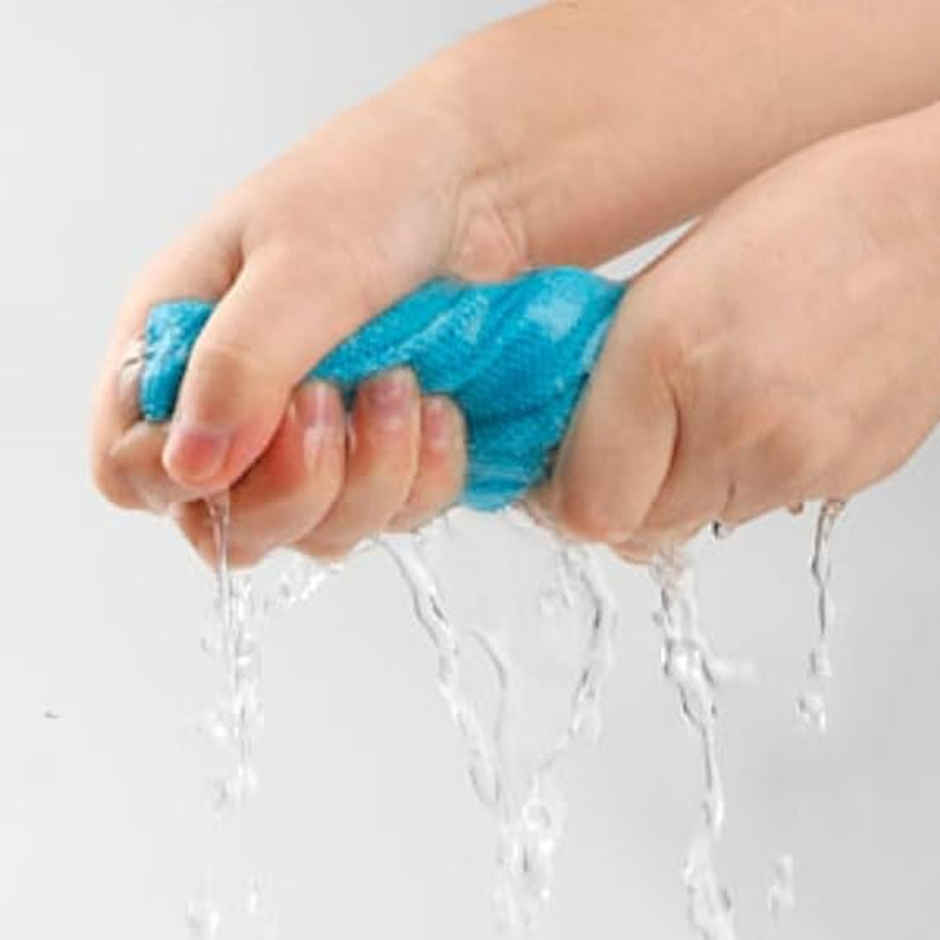 Status Duster Set of 2 - 30 x 40 Cm | Assorted