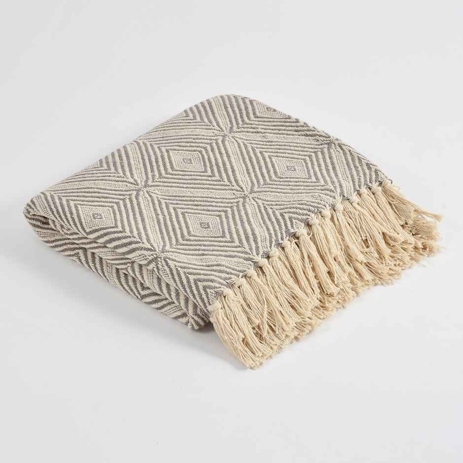 Sashaa World Diamond Weave Comfort Throw