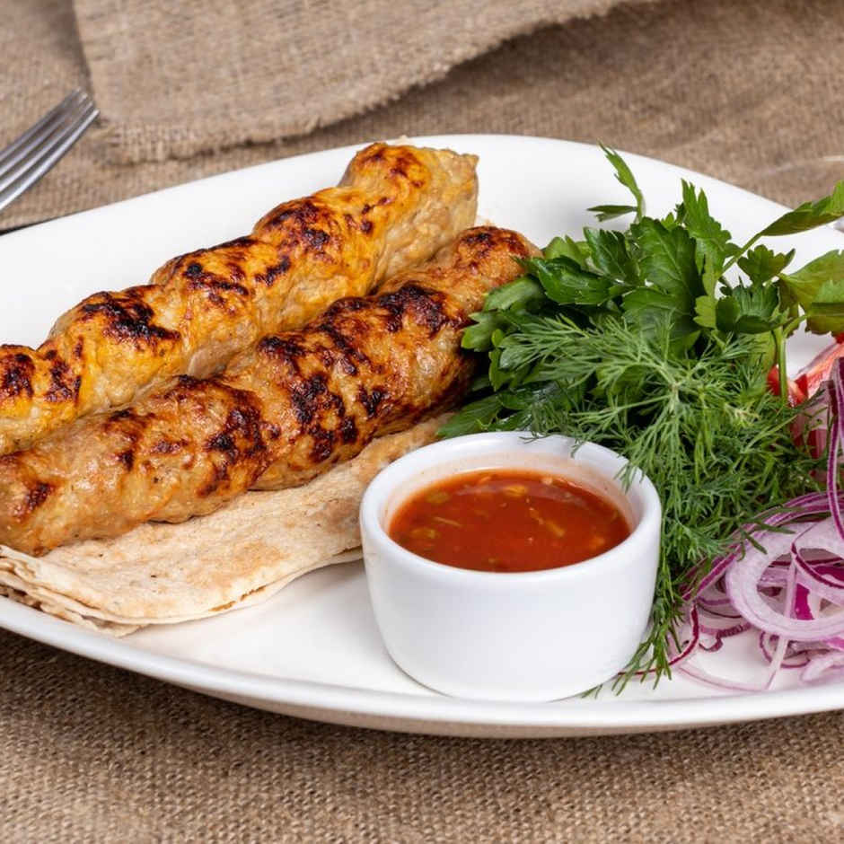 Deli Chic Chicken Gilafi Seekh Kabab